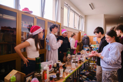 Blešák na GMCT: 14. ročník spojil celou školu a přinesl více než 105 tisíc korun