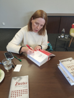 Hlas kraje a paměti: beseda s Karin Lednickou 