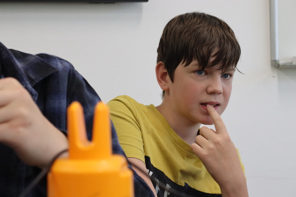 Roboti ve Zlíně zabodovali: tým Python se probojoval do finále VEX IQ Czech Open