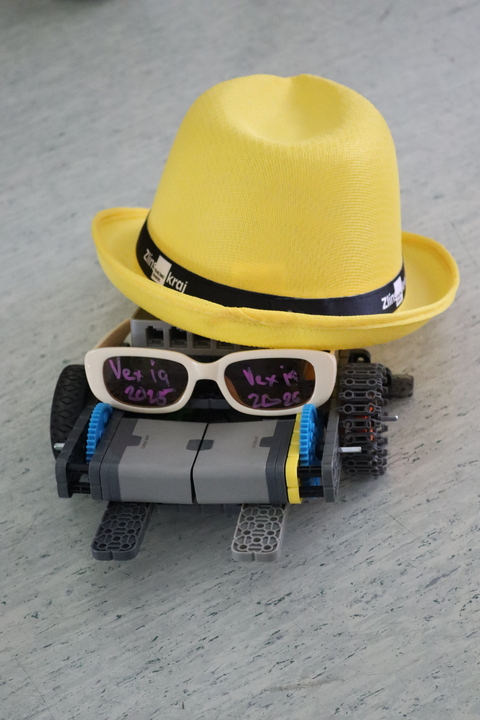 Roboti ve Zlíně zabodovali: tým Python se probojoval do finále VEX IQ Czech Open