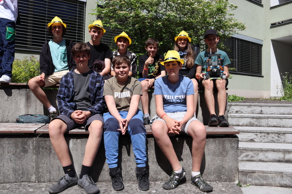 Roboti ve Zlíně zabodovali: tým Python se probojoval do finále VEX IQ Czech Open